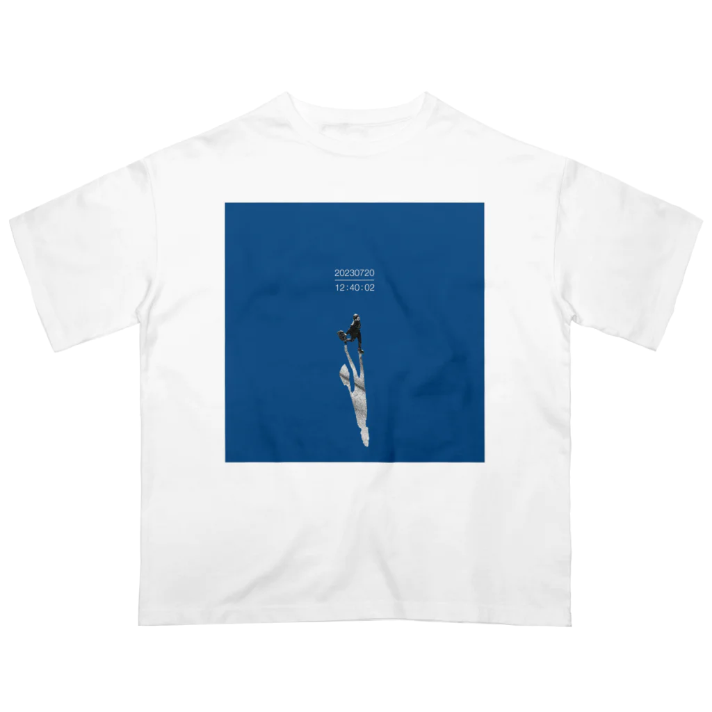 津口達の20230720 Oversized T-Shirt