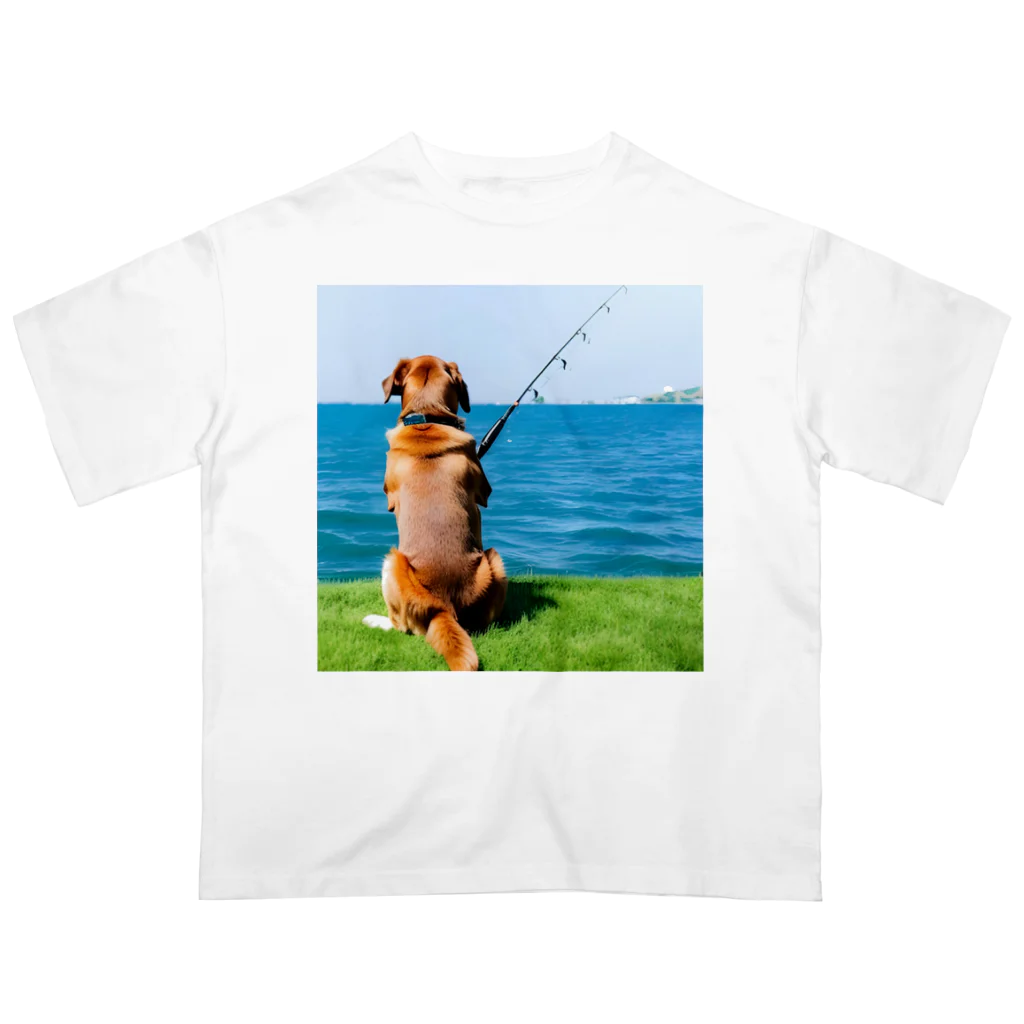 the dog is ⚫︎⚫︎ing ✖️✖️のthe dog is fishing fish Oversized T-Shirt