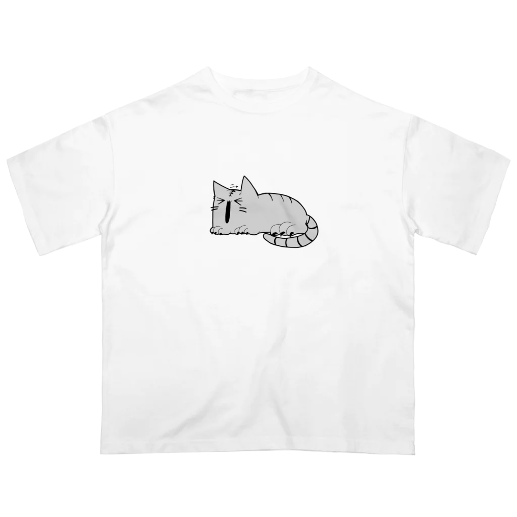 Chameleon?の伏せるネコ オーバーサイズTシャツ