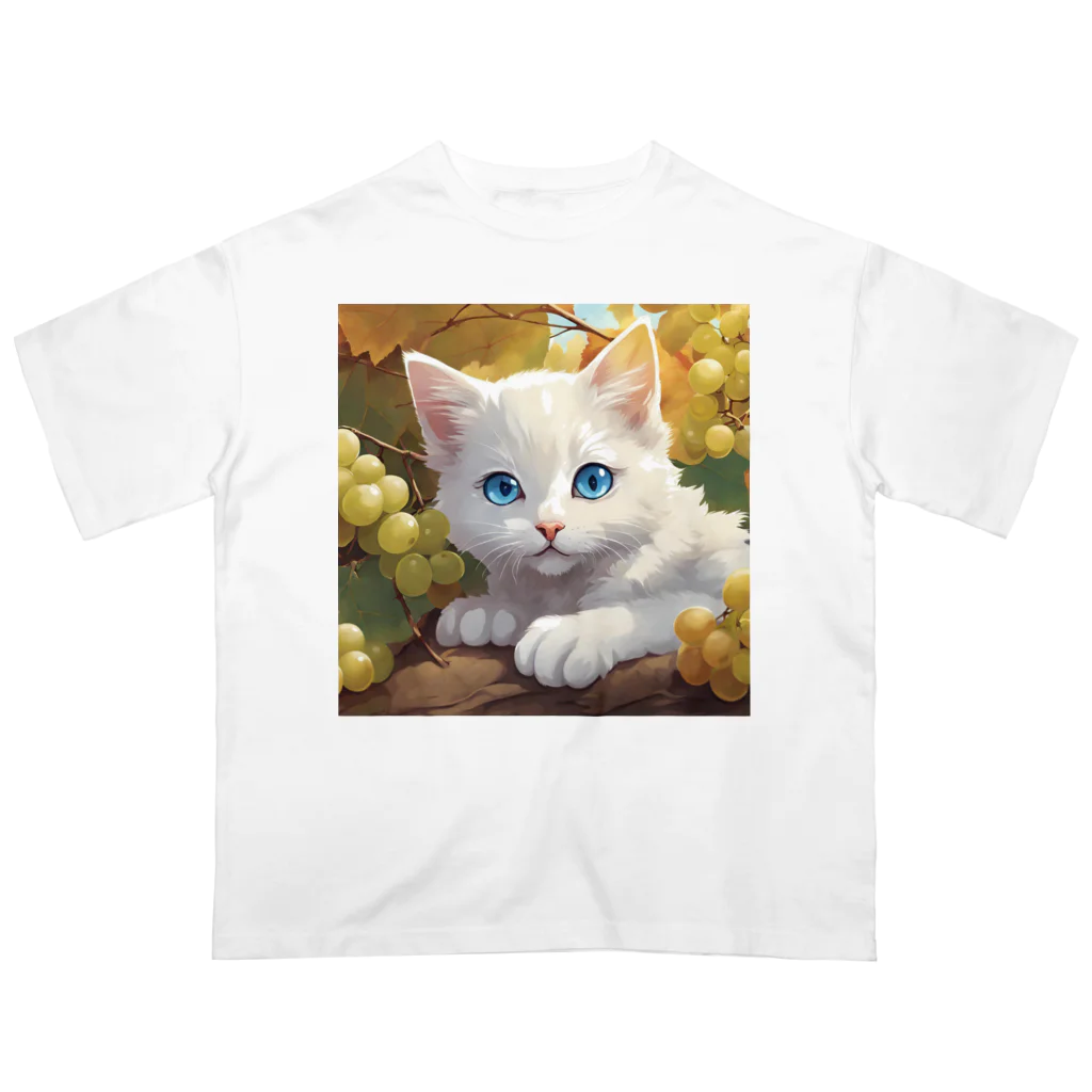 yoiyononakaの葡萄畑の番猫02 オーバーサイズTシャツ