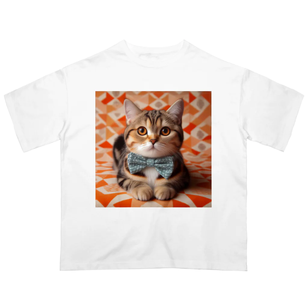 ETONAのお洒落な猫ちゃん（蝶ネクタイシリーズ02） オーバーサイズTシャツ