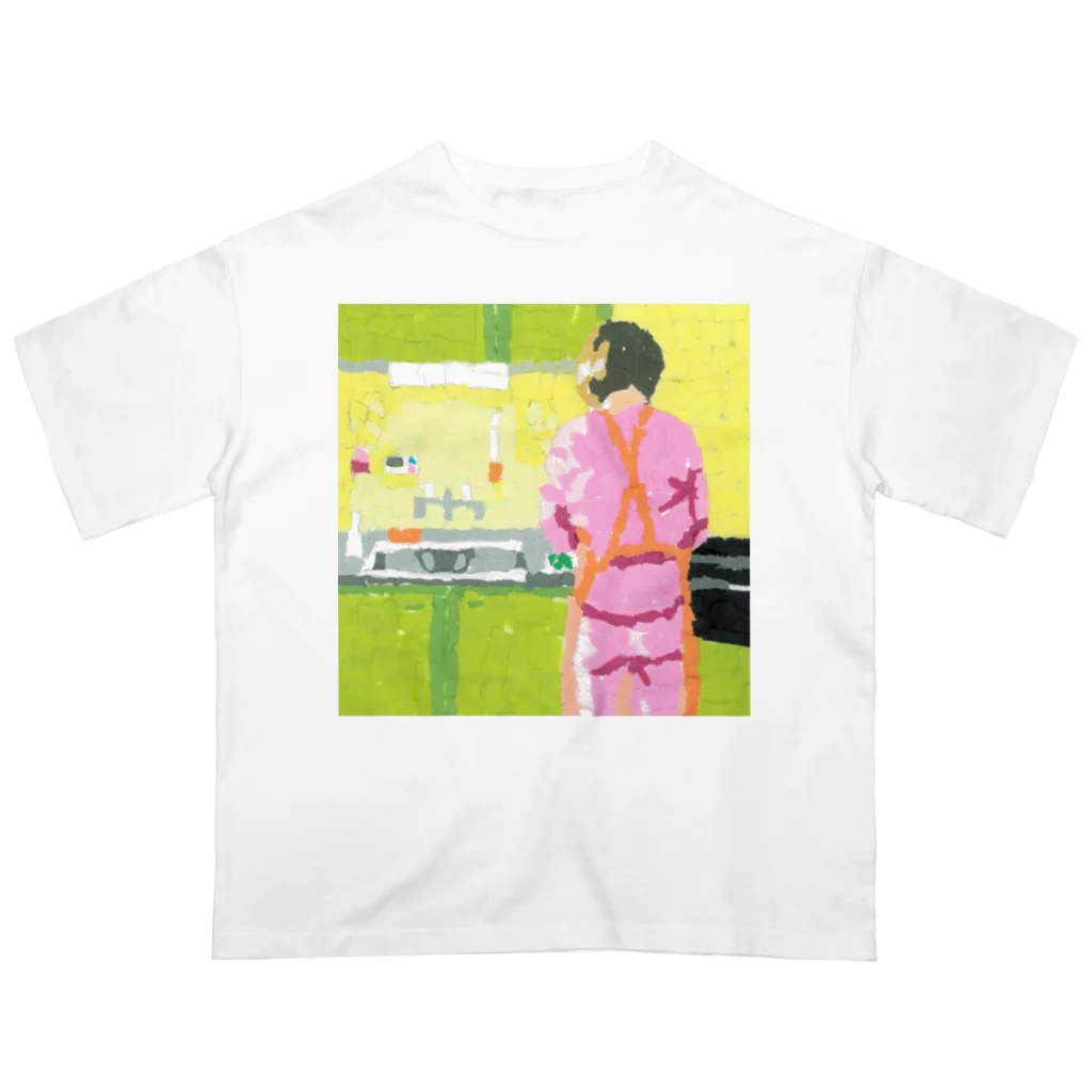 Yuhki | おばけのゆうき 公式オンラインショップ　【ちぎり絵・貼り絵のTシャツ・パーカー・スマホケース・バッグ・日用品・雑貨・文具・ドッグTシャツなど販売中】のキッチンで料理するママ(ちぎり絵/貼り絵) Oversized T-Shirt