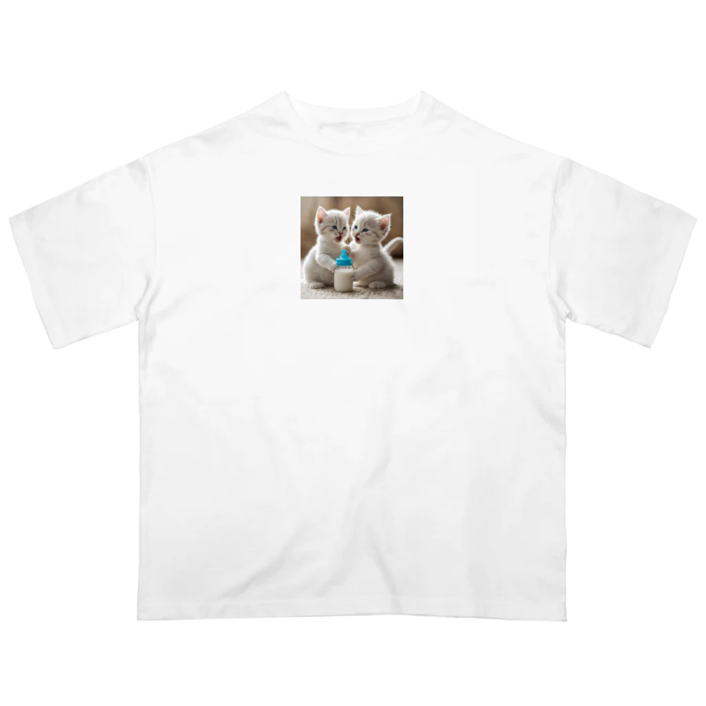 xwd28の双子の子猫 オーバーサイズTシャツ