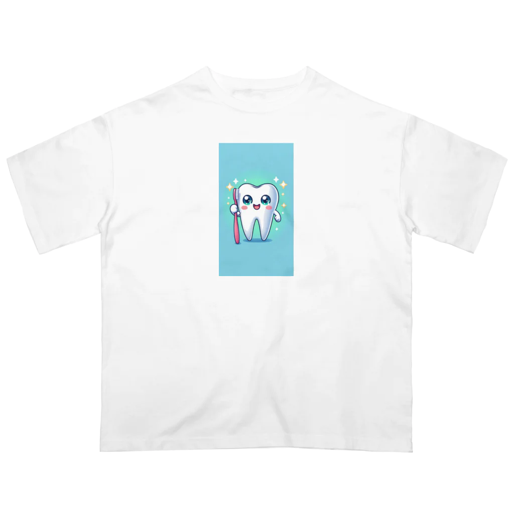 kuma310のカワイイ歯のキャラクターが登場！ Oversized T-Shirt