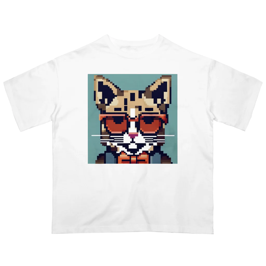 Walnut WhisperのSharp Cat オーバーサイズTシャツ