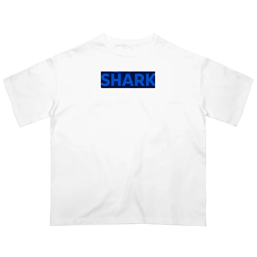 アートフル・メッセンジャーのCOOL SHARK Oversized T-Shirt