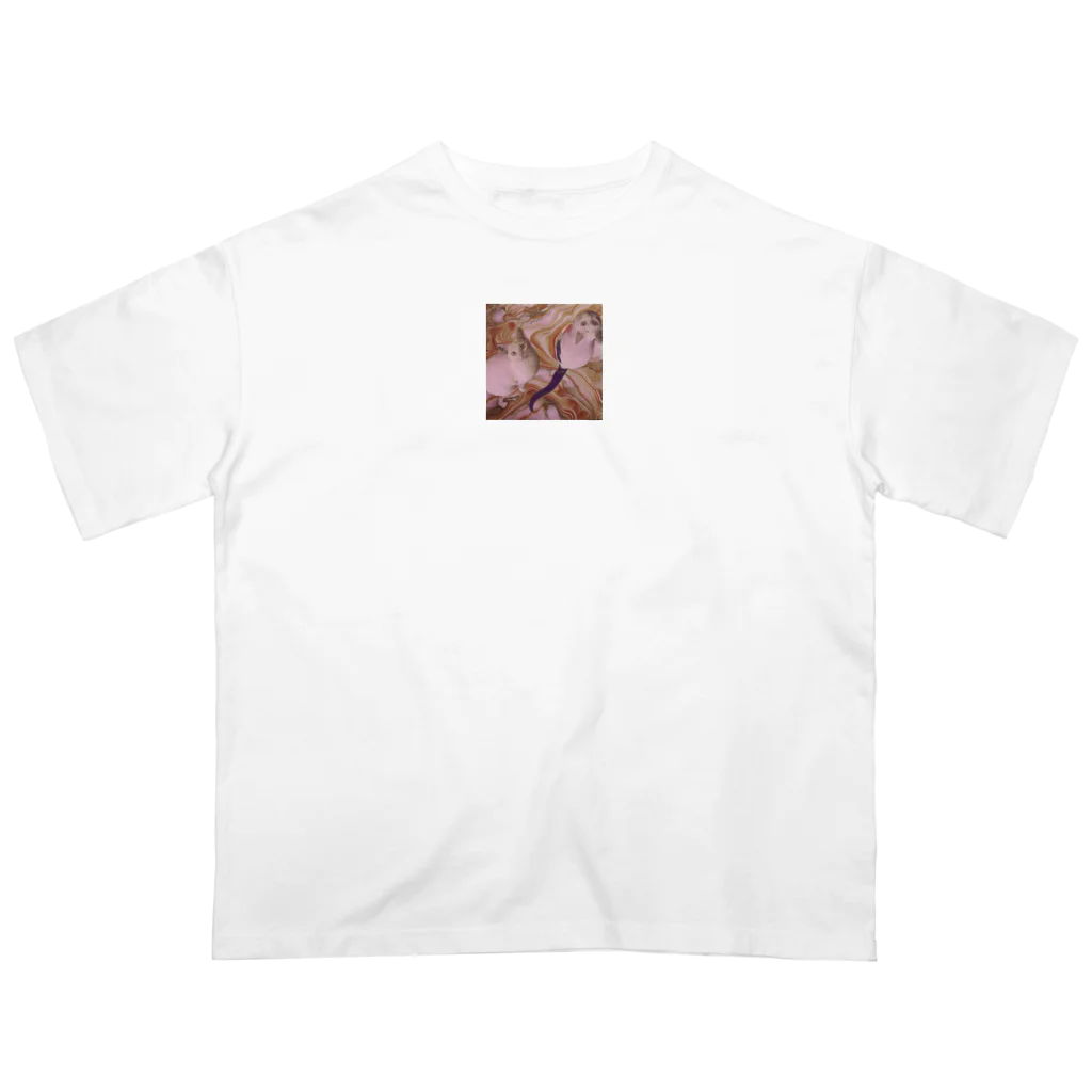 𝙺𝚈𝚄 𝚌𝚑𝚊𝚗 のかわいい猫ちゃんの上目遣い Oversized T-Shirt