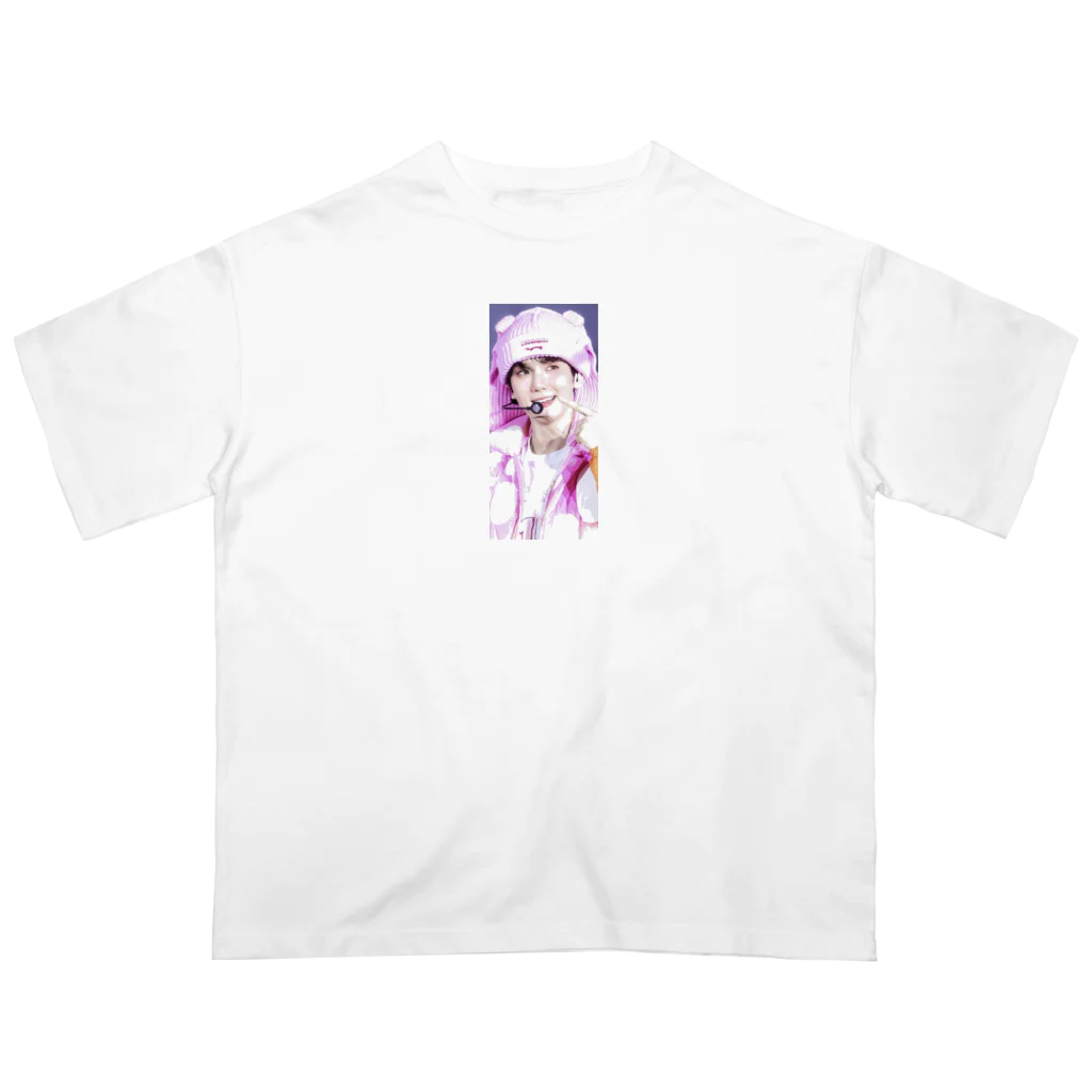 baekhyun-32のベッキョングッズ Oversized T-Shirt