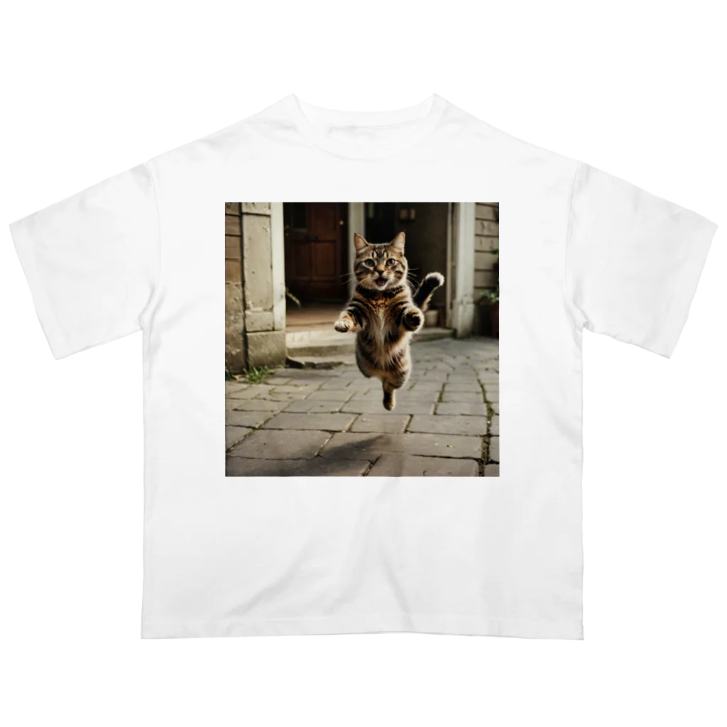 Suminekoのジャンプする猫さん Oversized T-Shirt