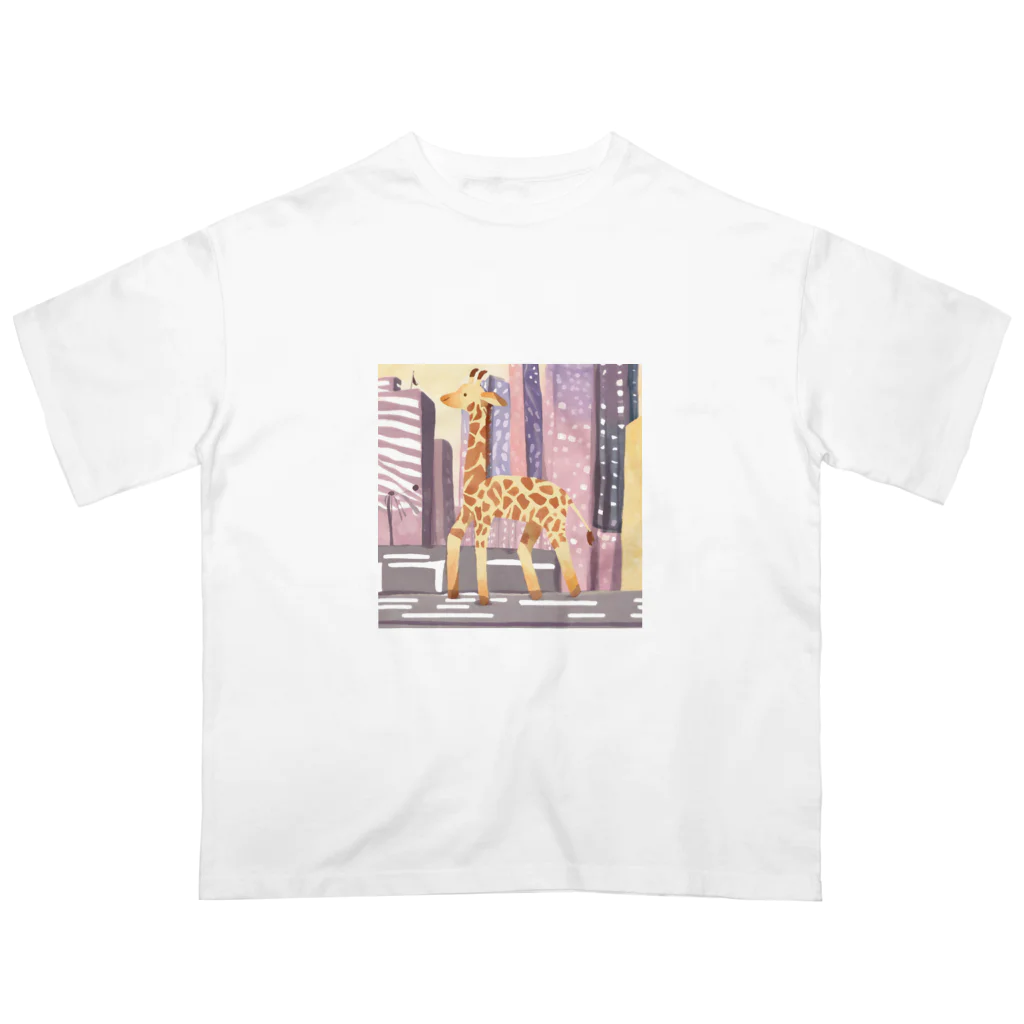 Ken17の車が行き交う都市を歩くキリン Oversized T-Shirt