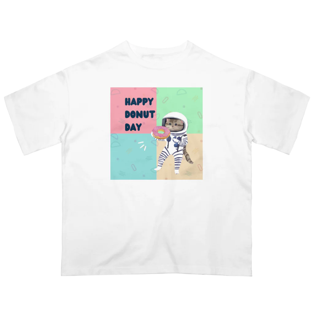 ドーナツ大好きにゃんこのHAPPY DONUT DAY Oversized T-Shirt