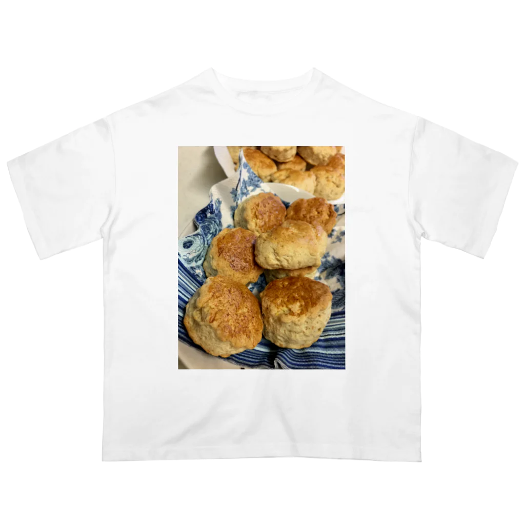 ほっこりうさぎ堂の焼きたて！スコーン オーバーサイズTシャツ