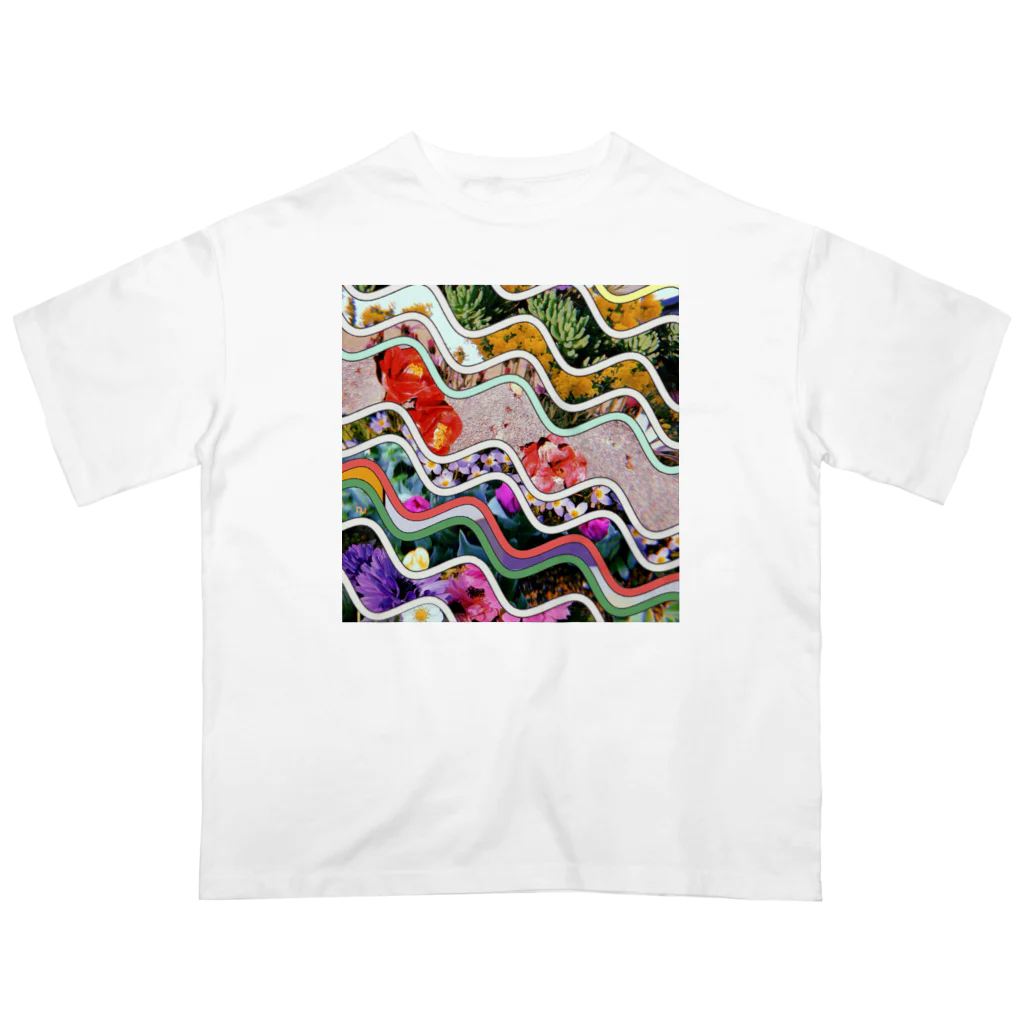 ﾄﾙｺﾞﾚのなみなみコラージュ　花2 Oversized T-Shirt