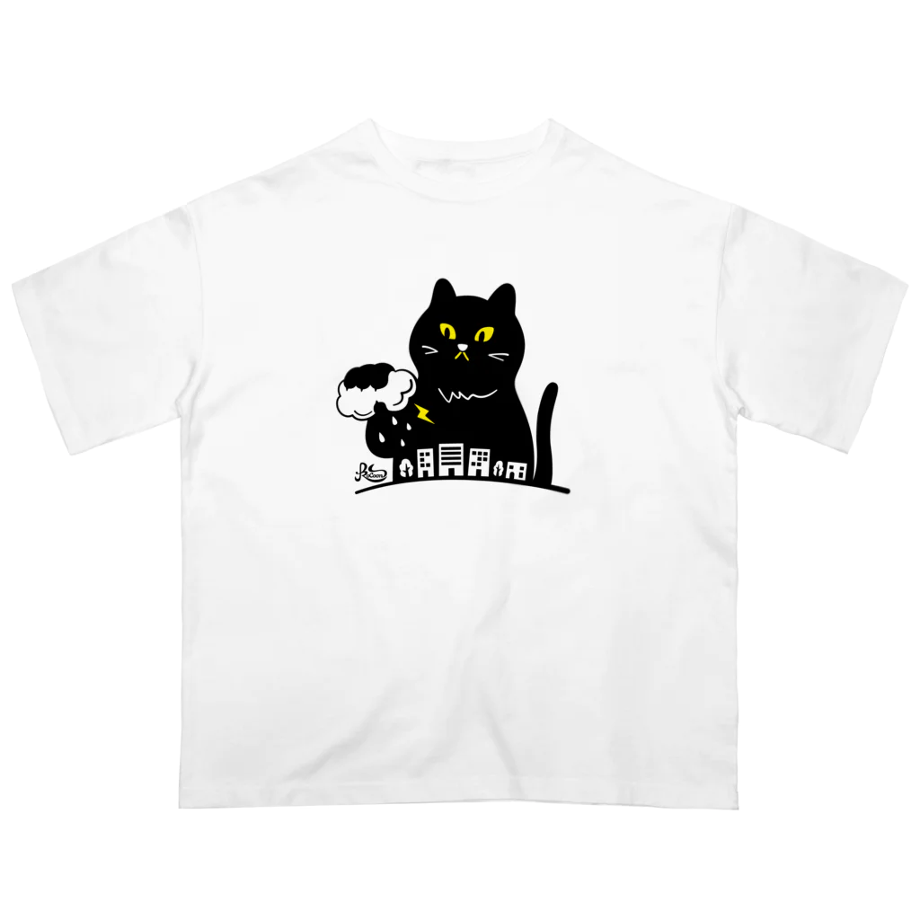 kocoon（コクーン）の嵐を招く黒猫 オーバーサイズTシャツ