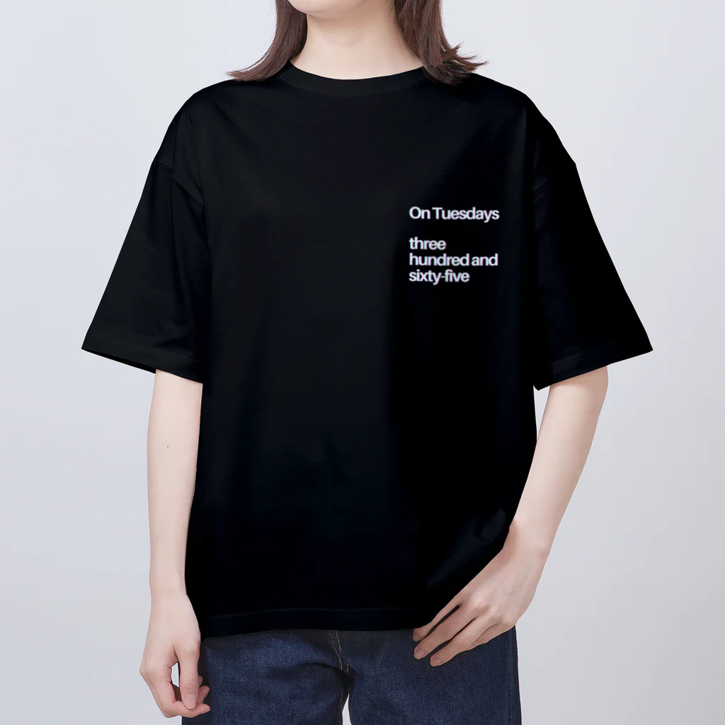 いつもの火曜日のいつもの海岸沿い オーバーサイズTシャツ