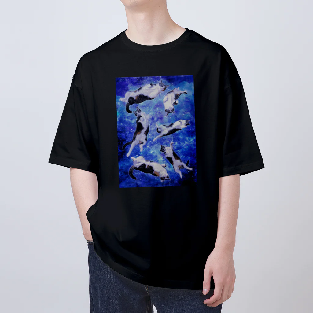 キレそうな猫ちゃん店のねこと宇宙 Oversized T-Shirt