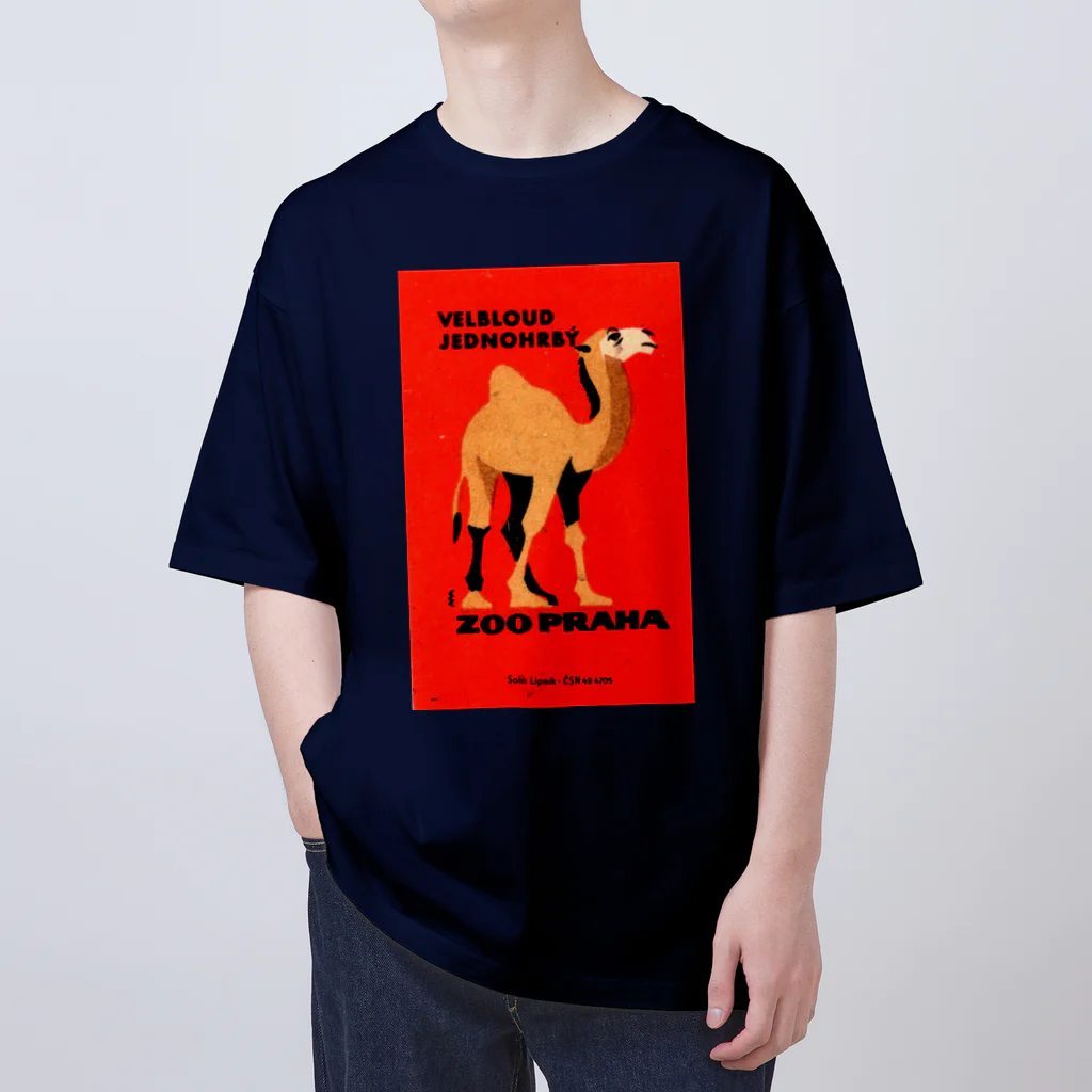 YS VINTAGE WORKSのチェコ　プラハ動物園　ラクダ Oversized T-Shirt