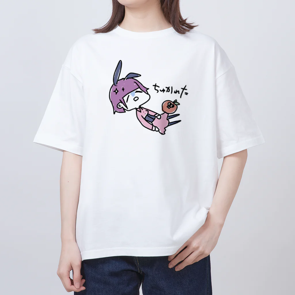 さーさん🐰🍎🚬かふぇあっぷるじゅーす店長のさーさんオリジナルグッズ第一弾 オーバーサイズTシャツ