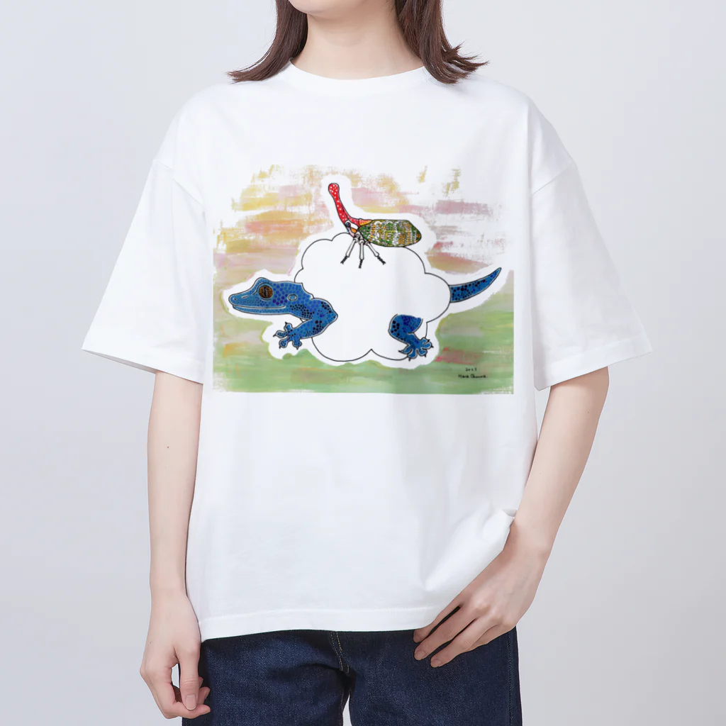 okumushiのテングビワハゴロモ様とヤモリB オーバーサイズTシャツ