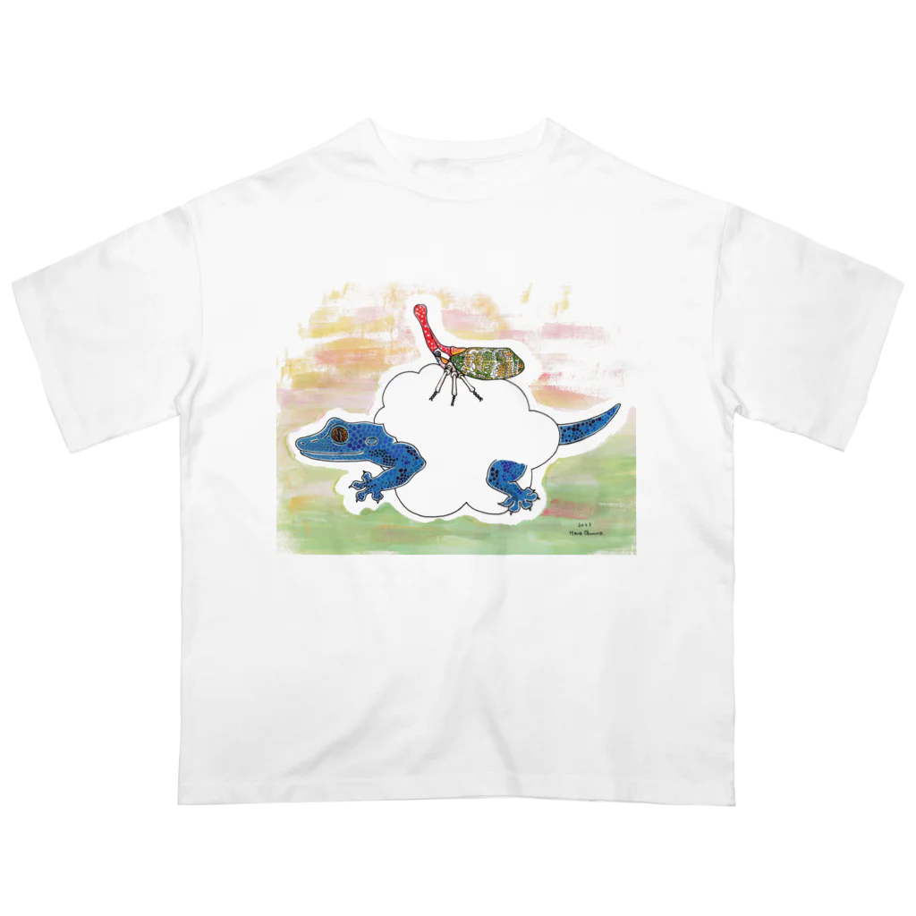 okumushiのテングビワハゴロモ様とヤモリB オーバーサイズTシャツ