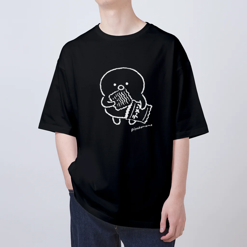 mindwaveincのぴよこ豆(即席ラーメンをかじる･ひとり) Oversized T-Shirt