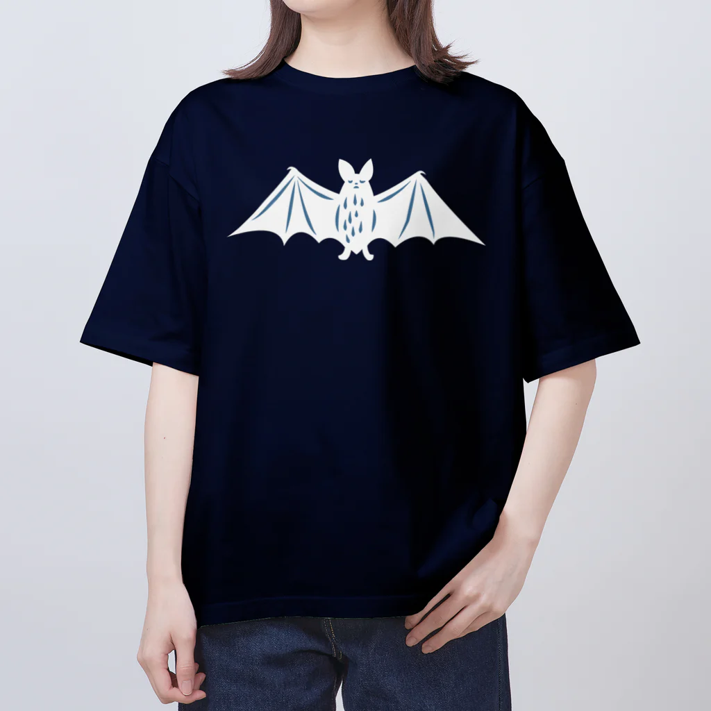 水島ひねの眠っている白コウモリ Oversized T-Shirt