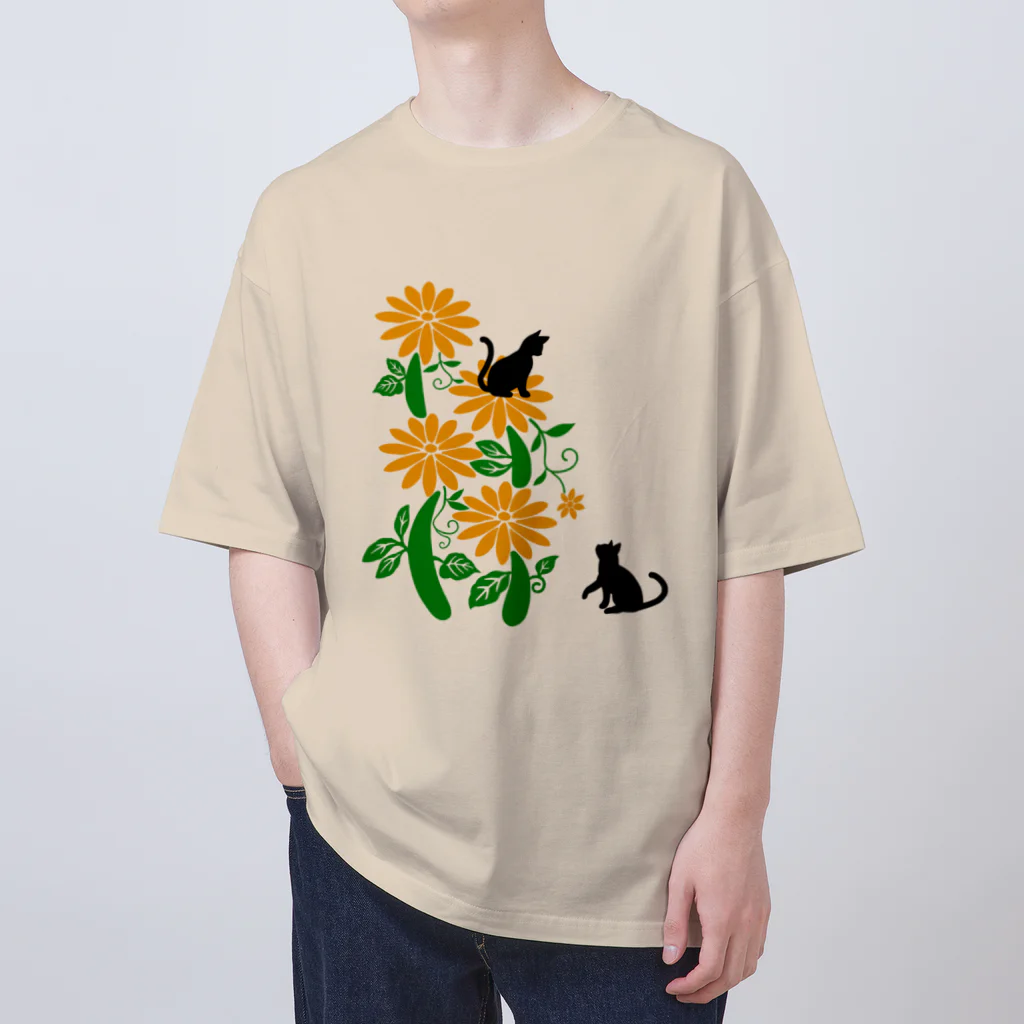 MegSan's free design🌷のフラワーキャットタワー(黒猫) オーバーサイズTシャツ