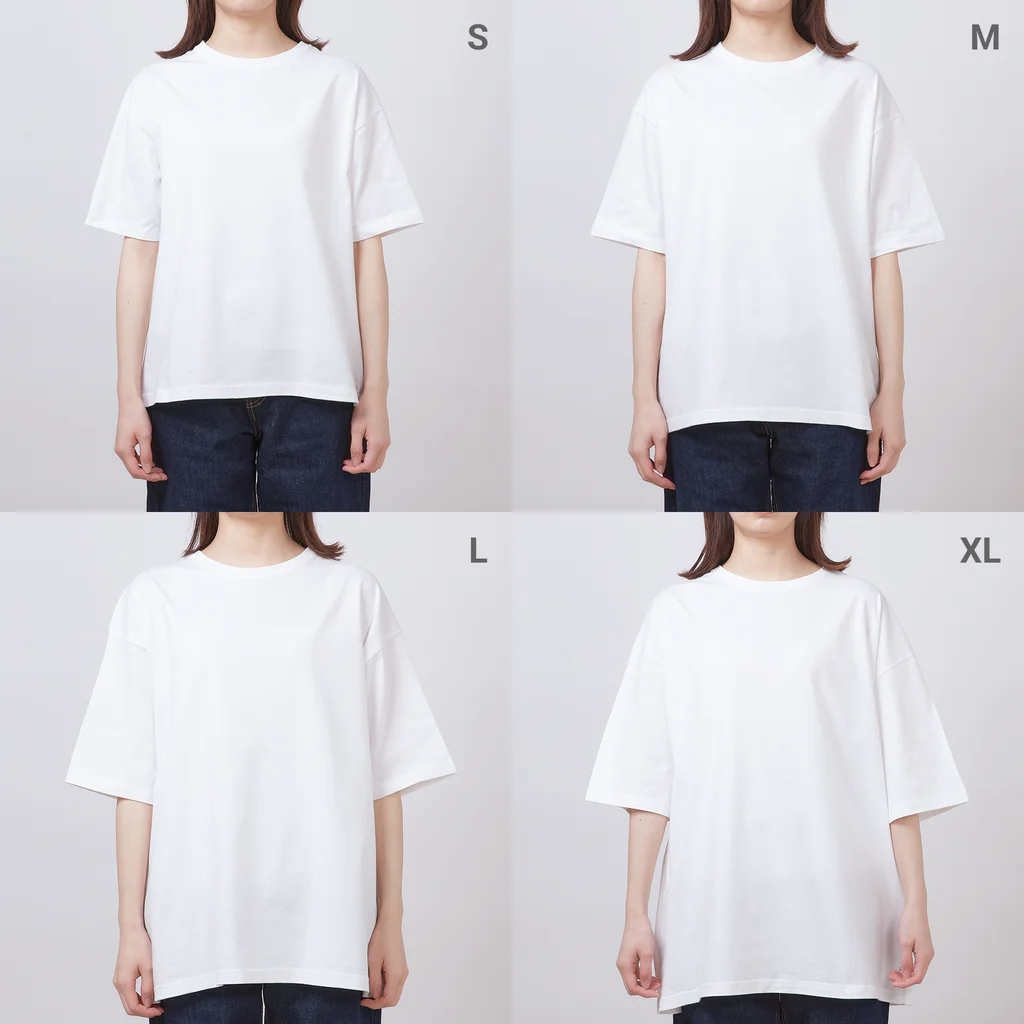 MegSan's free design🌷のフラワーキャットタワー(黒猫) Oversized T-Shirt