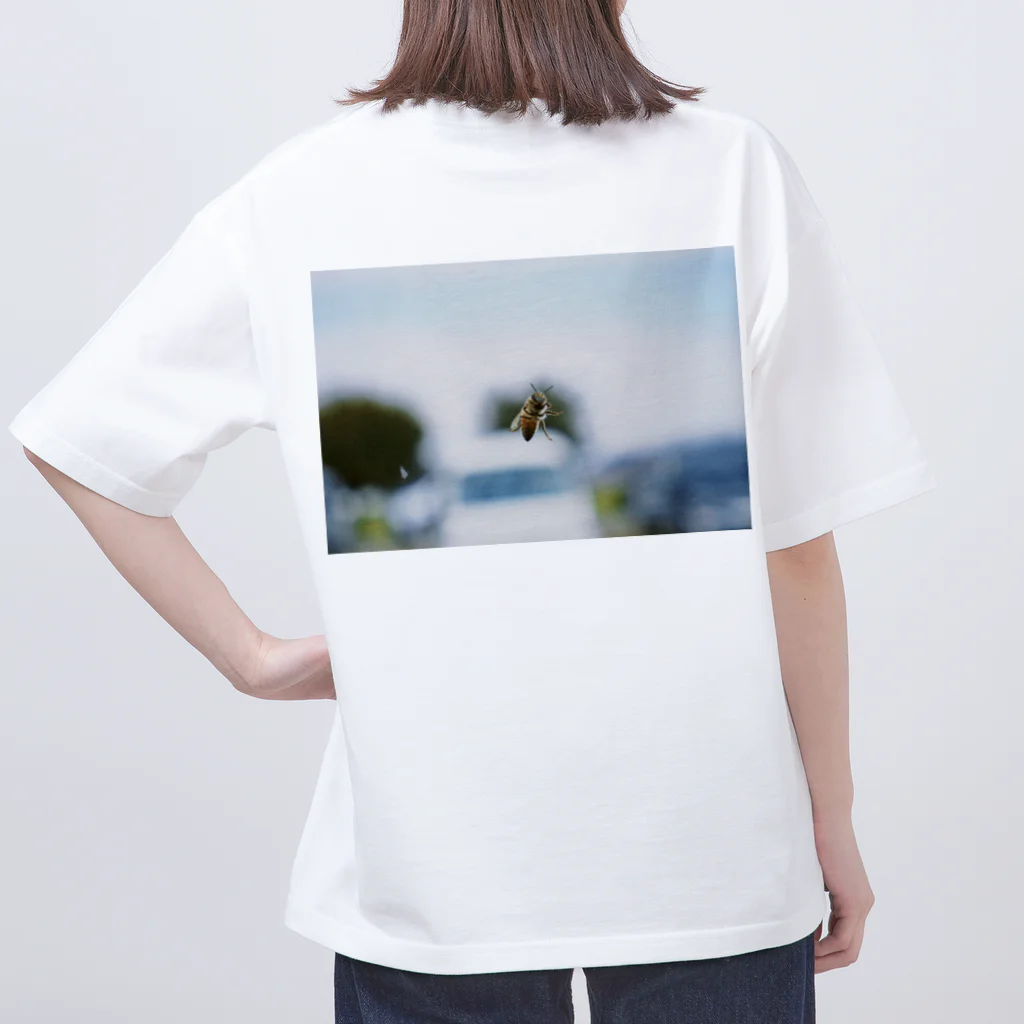 SHIOのミツバチの冒険 Oversized T-Shirt