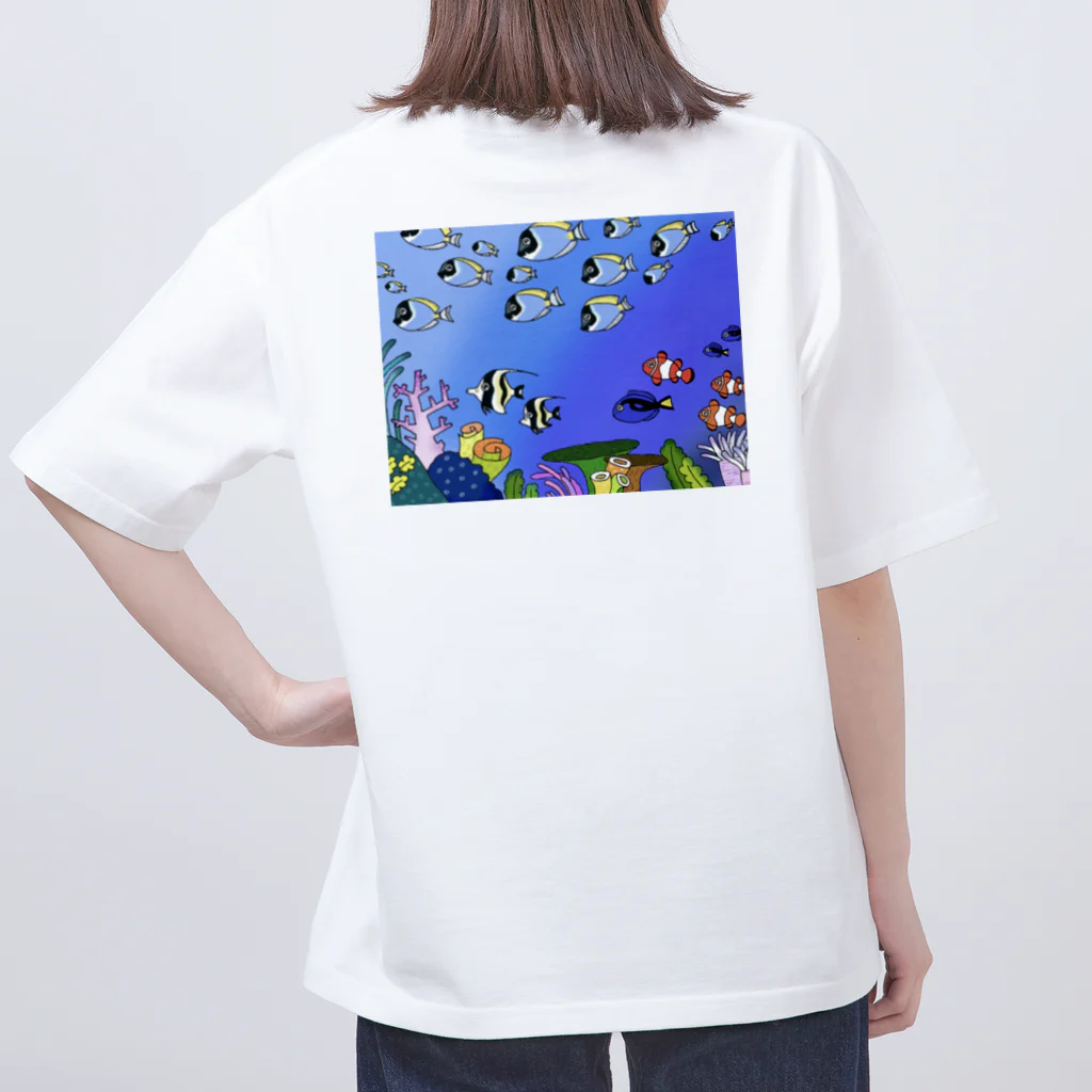 栗坊屋のパウダーブルーが泳ぐ海 Oversized T-Shirt