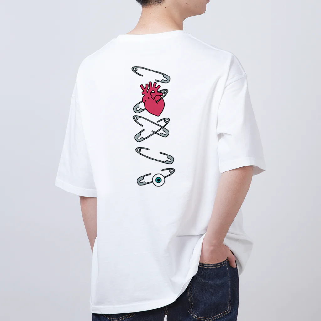 CARPE DIEMの安全ピンハート Oversized T-Shirt