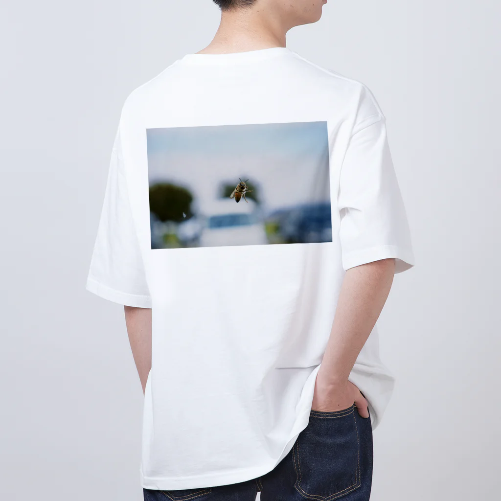 SHIOのミツバチの冒険 Oversized T-Shirt