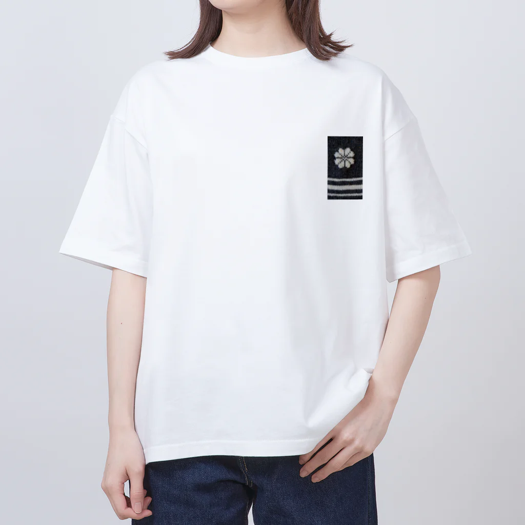 CO-ZOOの白い花 Oversized T-Shirt