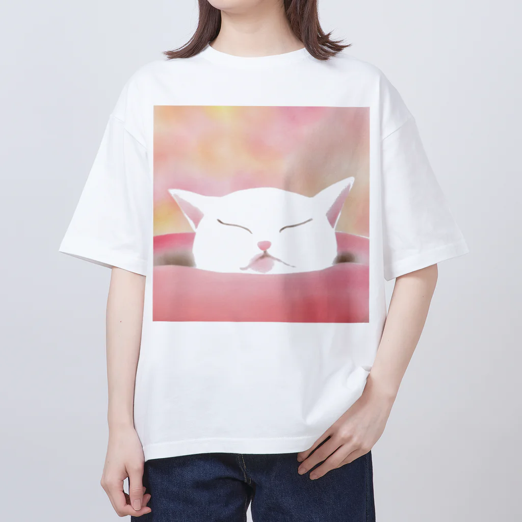 ミズノ リエ　グッズのあごのせ寝 Oversized T-Shirt