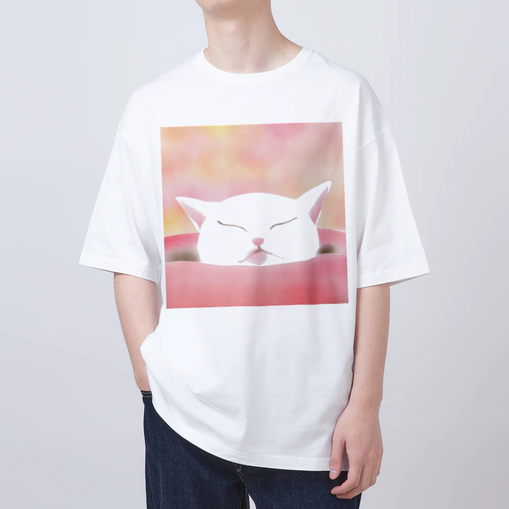 ミズノ リエ　グッズのあごのせ寝 Oversized T-Shirt