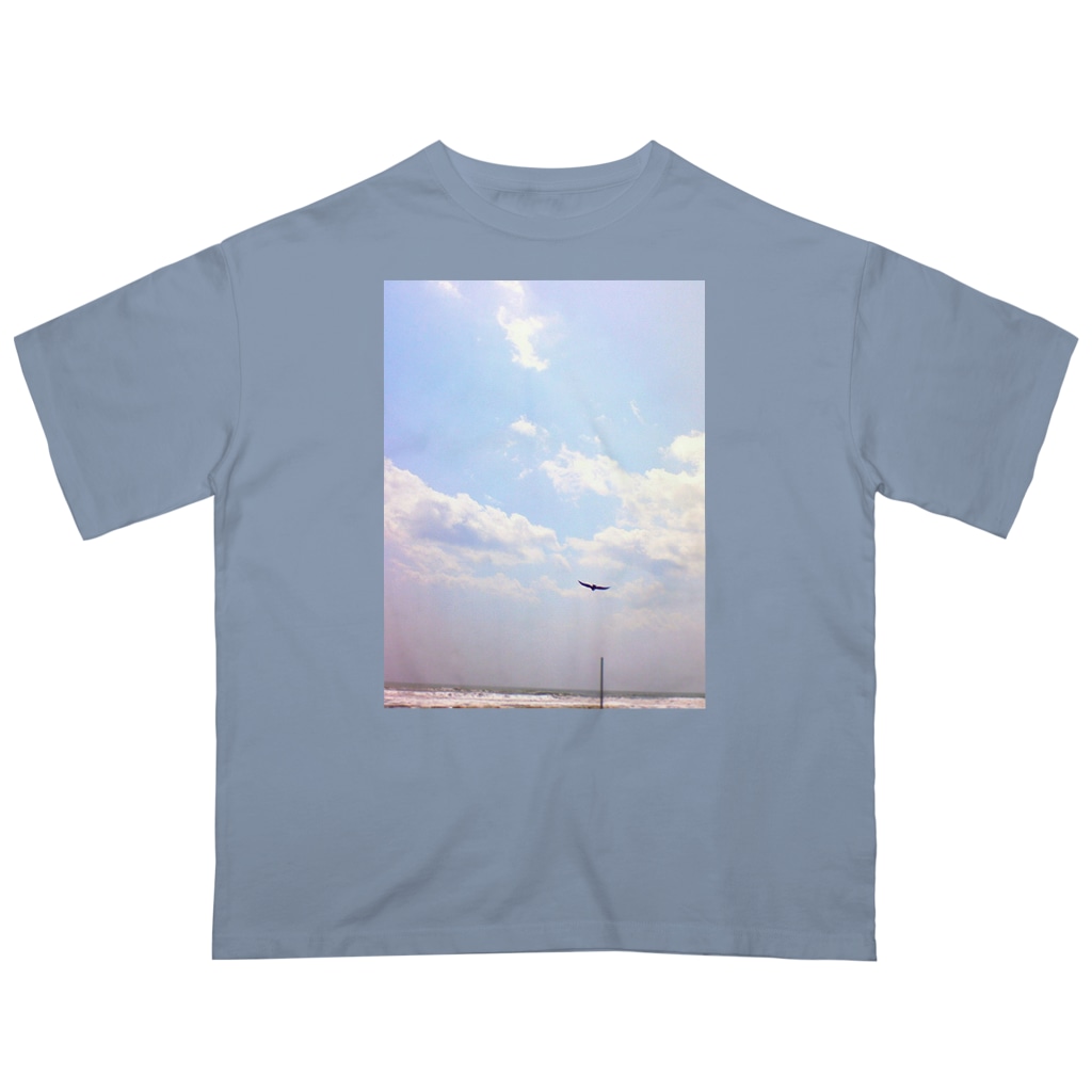 空屋　sorayakusakaの200705031110000　空 Oversized T-Shirt