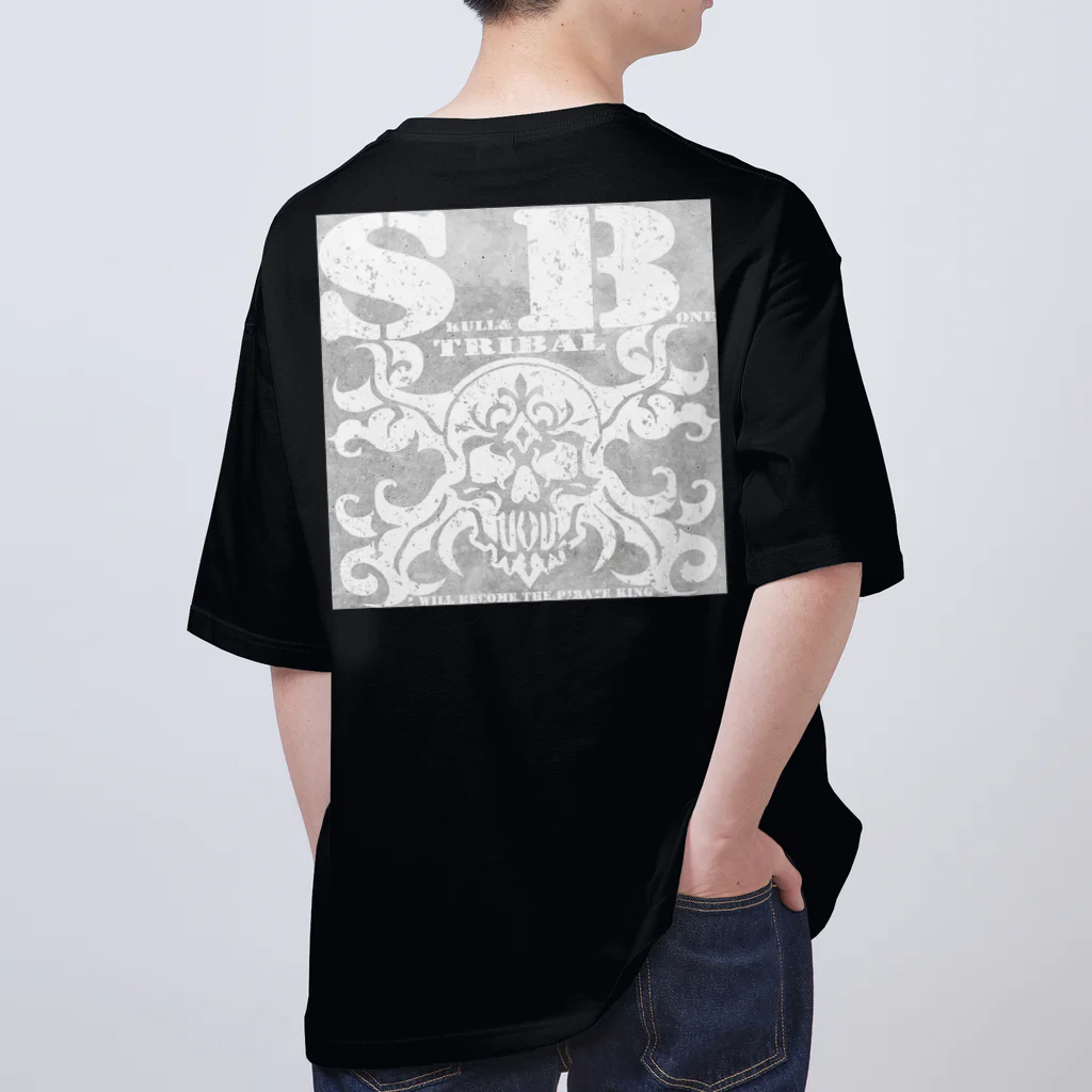 Ａ’ｚｗｏｒｋＳのSKULL&BONE TRIBAL GRUNGE WHT ON CONCRETE Oversized T-Shirt