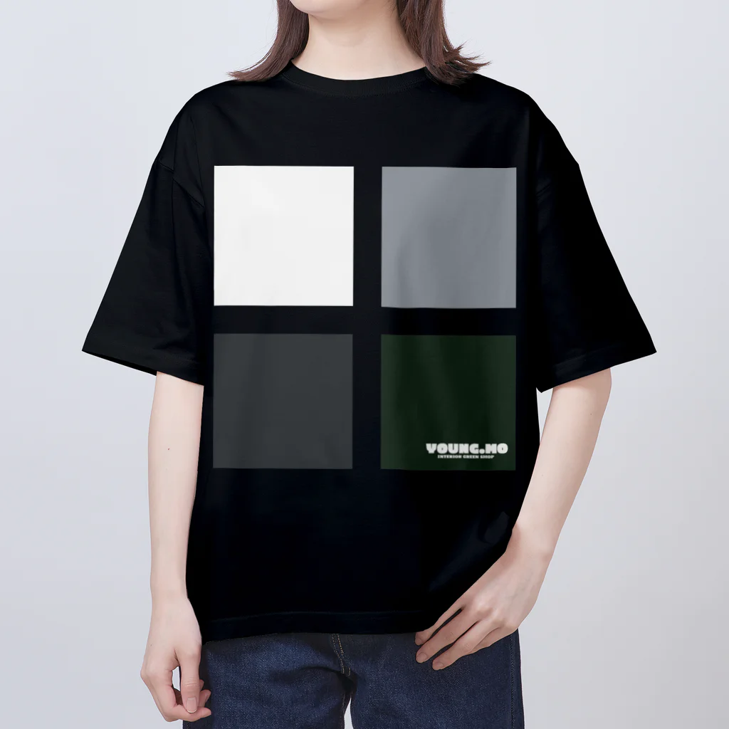 young.moのSQUARE オーバーサイズTシャツ