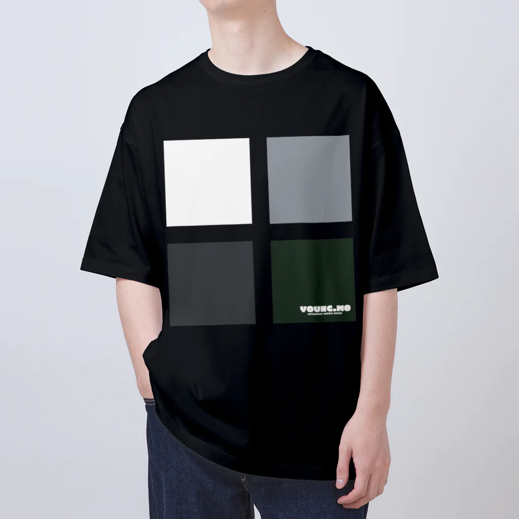 young.moのSQUARE オーバーサイズTシャツ