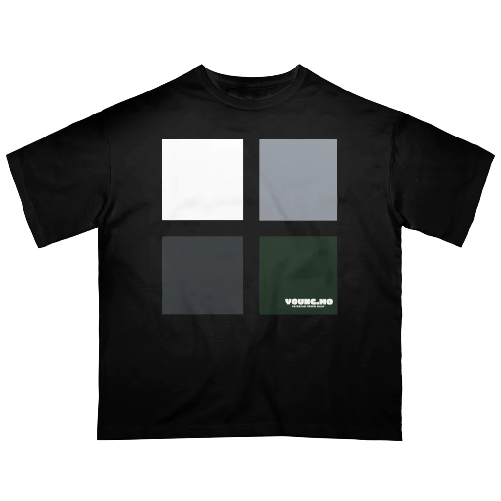 young.moのSQUARE オーバーサイズTシャツ