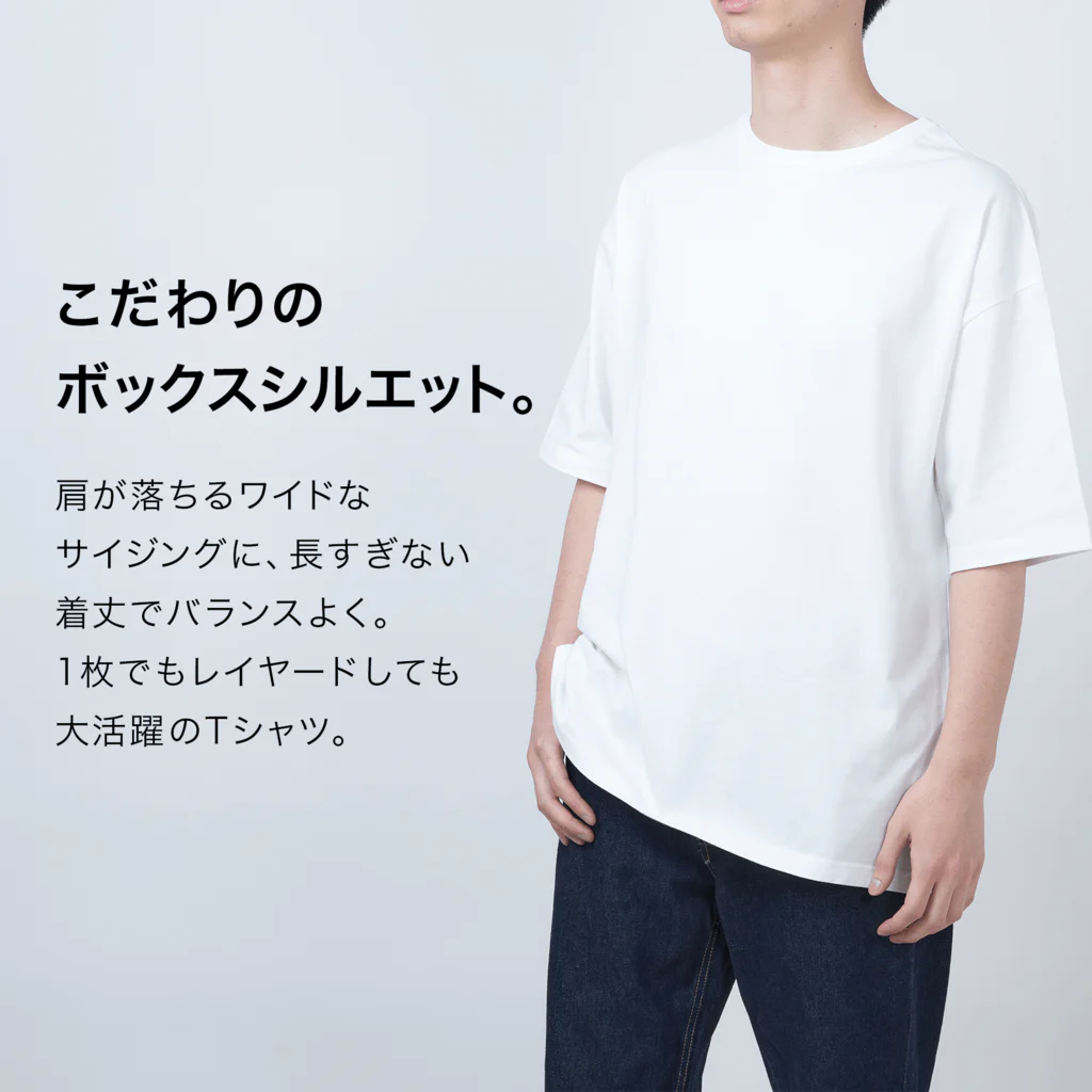 young.moのCOLLEGE LOGO WHITE Oversized T-Shirt