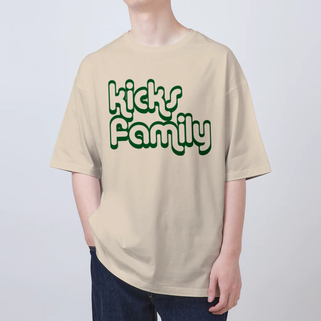 Kicks FamのKicks Family-green Oversized T-Shirt