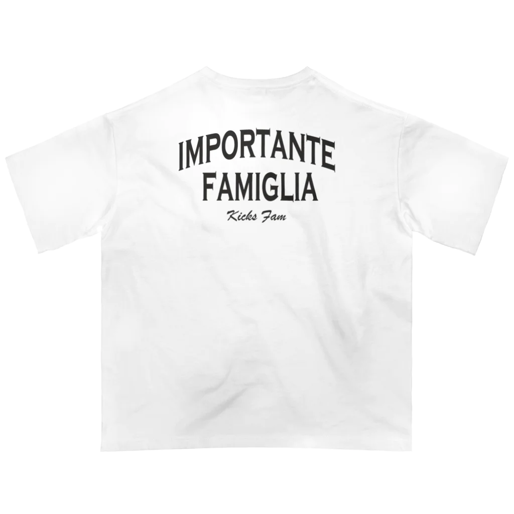 Kicks FamのIMPORTANTE-FAMIGLIA　ひげめがね オーバーサイズTシャツ