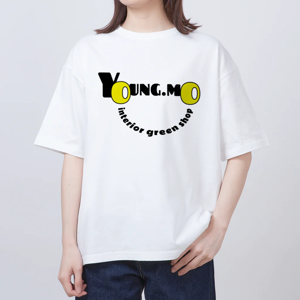 young.moのSMILE WHITE オーバーサイズTシャツ