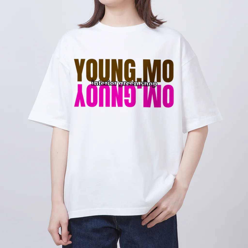 young.moのMIROR WHITE Oversized T-Shirt