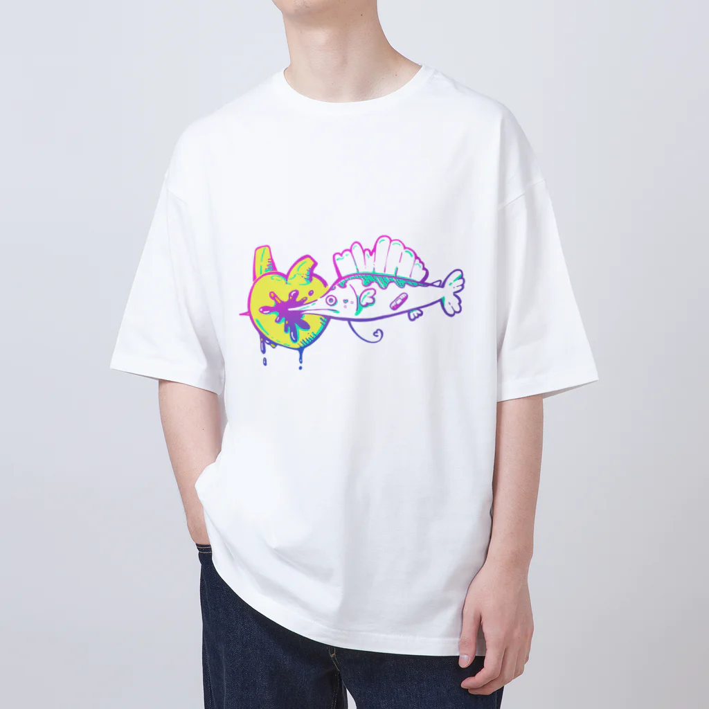 ウオノメのハートぶっ刺し♡カジキくん Oversized T-Shirt