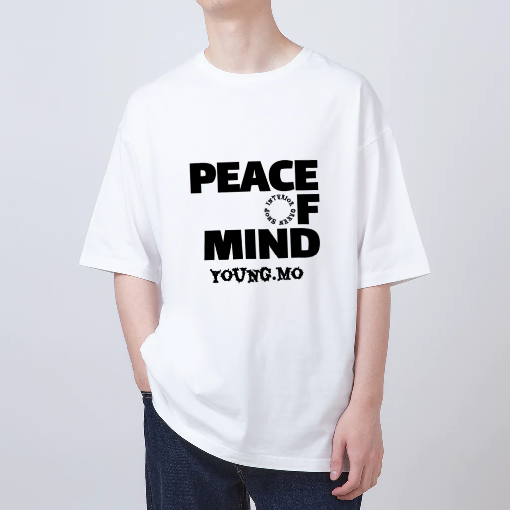 young.moのPEACE OF MIND WHITE オーバーサイズTシャツ