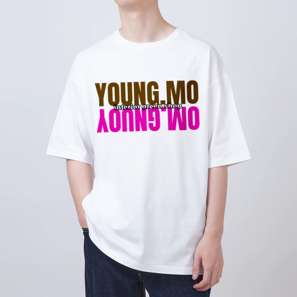 young.moのMIROR WHITE Oversized T-Shirt