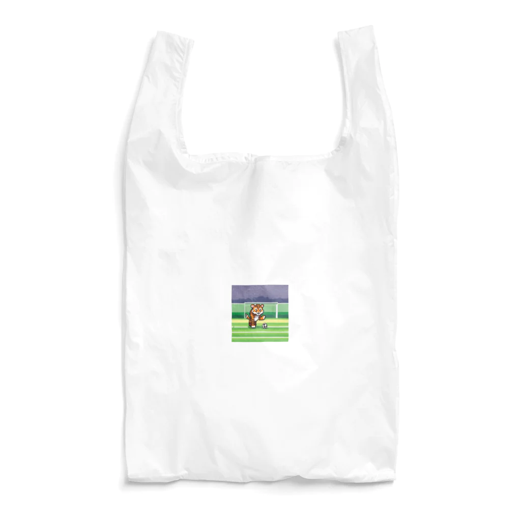 クロスクリエイティブのサッカーをしているトラ Reusable Bag