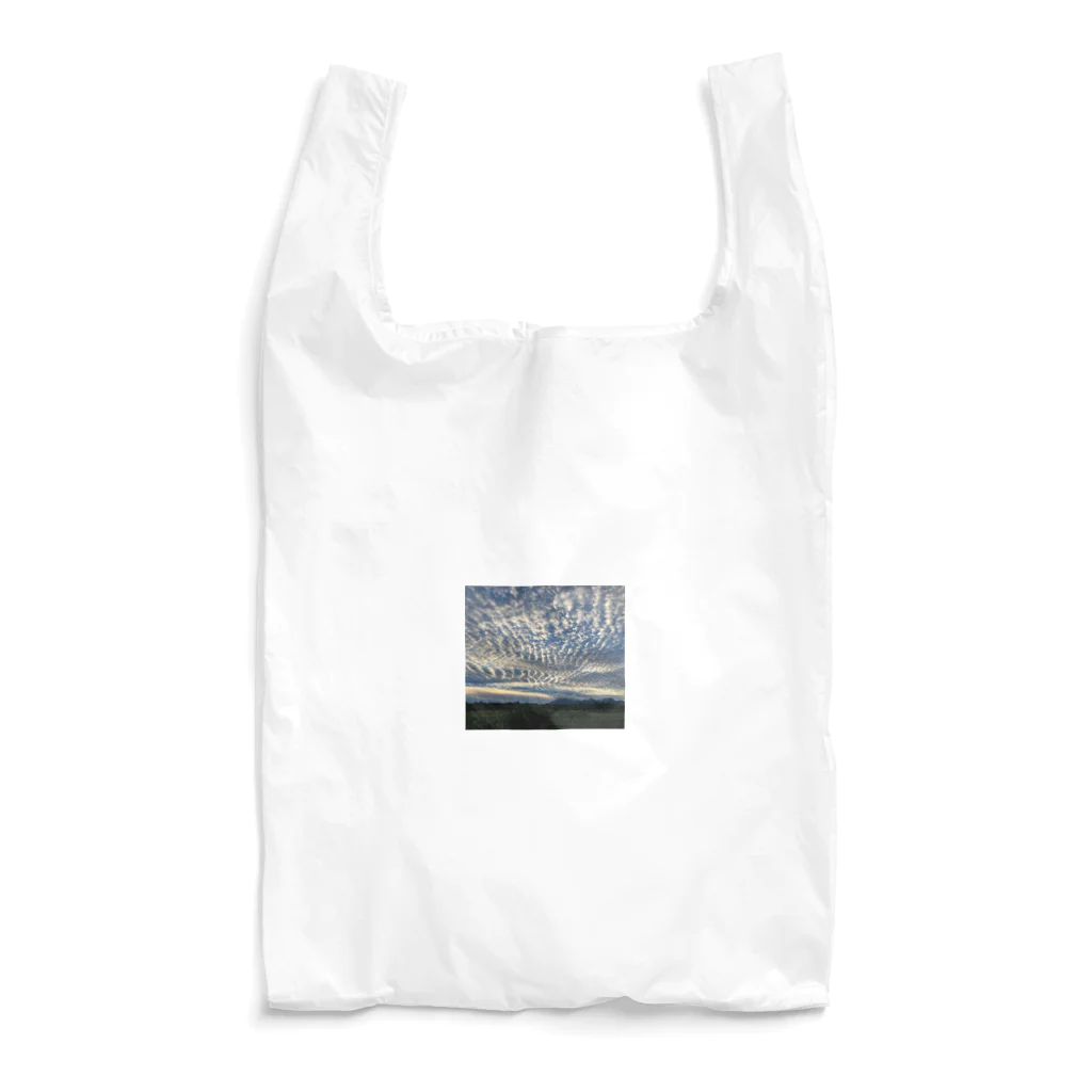 kawattiの画像店の雲に占領された青空 Reusable Bag